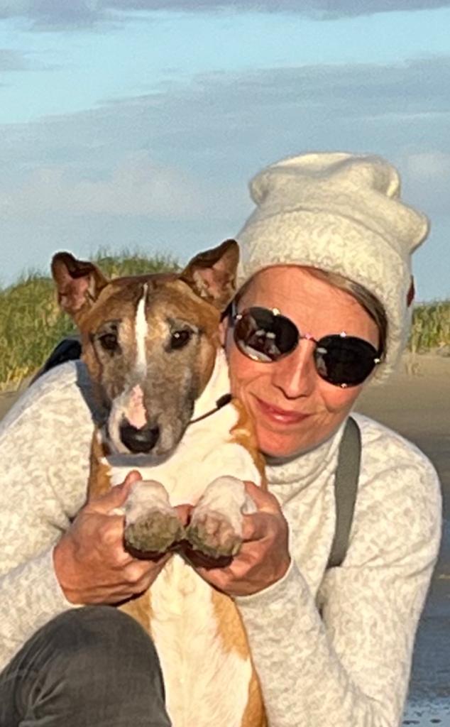 Anke with their pet